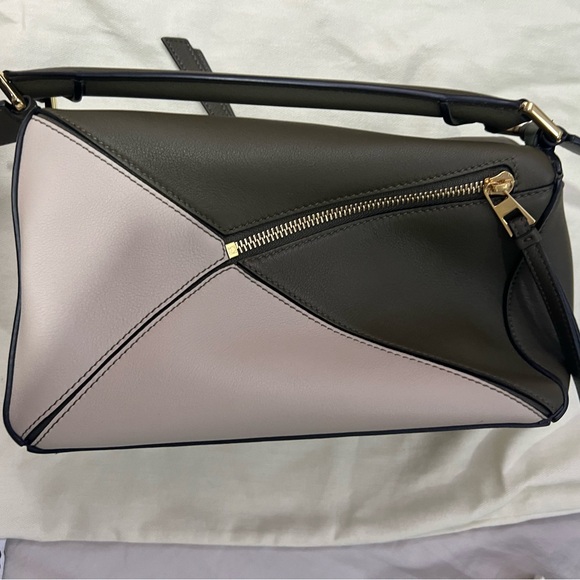 Loewe Small Puzzle Classic Bicolour Leather Bag - Picture 5 of 15